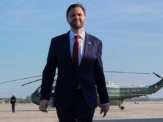 Vance adverte o Irã para não ‘brincar’ com os EUA enquanto ele se dedica às negociações Vice-presidente JD Vance