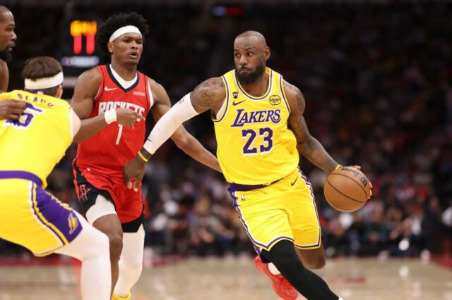 Veja como assistir Rockets vs. Lakers gratuitamente na primeira rodada dos playoffs da NBA
