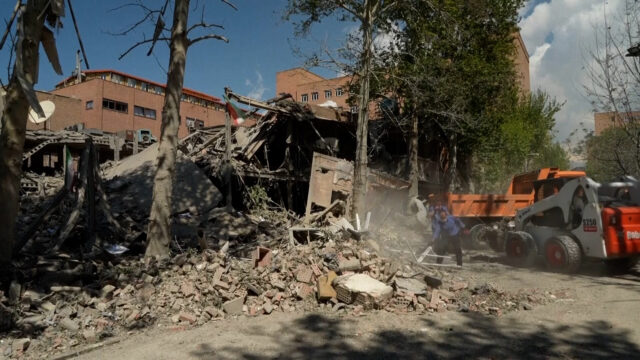 Vídeo: A principal universidade do Irã é atingida em ataques EUA-Israelenses
