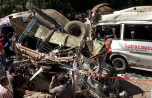 Vídeo: Colômbia culpa rebelde dissidente das FARC pela bomba mortal em ônibus Vídeo: Colômbia culpa rebelde dissidente das FARC pela bomba mortal em ônibus