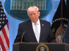 Vídeo: Trump ameaça prender repórter por vazamento de resgate de aviador iraniano Vídeo: Trump ameaça prender repórter por vazamento de resgate de aviador iraniano