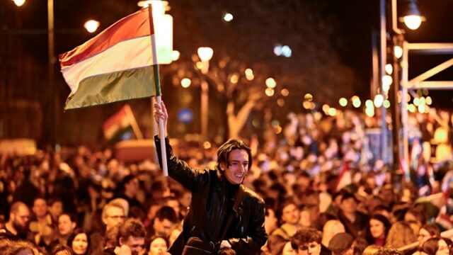 Viktor Orbán, apoiado por Trump, é afastado do poder na David Crowe