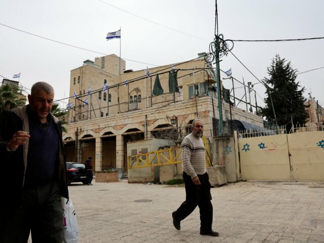 Violência sexual israelense expulsa palestinos da Cisjordânia: Relatório
