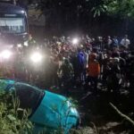 Viral Kecelakaan KA Argo Bromo Anggrek Tabrak KRL de Stasiun Bekasi Timur, Warganet: Taksi Itu Lagi!