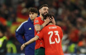 Vitinha nomeia traço ‘perfeito’ de Bruno Fernandes enquanto estrela do PSG admite que assiste aos jogos do Man Utd Vitinha nomeia traço 'perfeito' de Bruno Fernandes enquanto estrela do PSG admite que assiste aos jogos do Man Utd