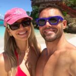 Vogue Williams compartilhou um vislumbre de sua 'noite dos sonhos' em apoio ao novo show de Sophie Habboo, 31, e Jaime Laing, 37, em uma postagem do Instagram na sexta-feira