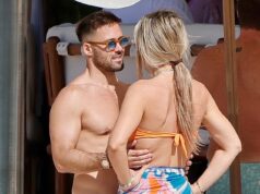 Vogue Williams e Spencer Matthews dissipam rumores de crise no casamento enquanto relaxam em St Barts com seus filhos… depois de insistirem que são ‘um casal muito feliz’ Os bons tempos continuaram na terça-feira, enquanto Vogue Williams e Spencer Matthews desfrutavam de mais um dia ensolarado em St Barts com seus filhos