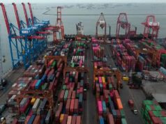 Volume Peti Kemas Naik Gila-gilaan, Efek Dahsyat Lebaran Volume Peti Kemas Naik Gila-gilaan, Efek Dahsyat Lebaran