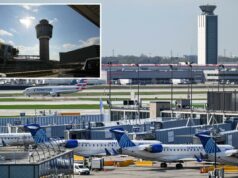 Voo da United Airlines para Nova York foi desviado para Pittsburgh após ameaça de bomba Torre de controle do Aeroporto LaGuardia, com prédios e carros estacionados, sob um céu azul com algumas nuvens.