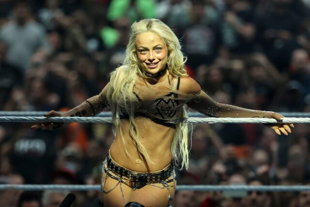 WWE enfrenta críticas por falta de tempo para lutas femininas na WrestleMania 42
