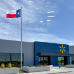 O Walmart abriu uma fábrica de leite de 300.000 pés quadrados em Robinson, Texas (sul de Waco) em 29 de abril, e fornecerá leite para mais de 650 lojas Walmart e Sam's Clubs no centro-sul dos EUA, de acordo com um comunicado à imprensa do Walmart.