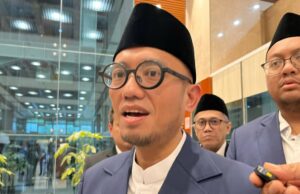 Wamenhaj Ungkap Mekanisme ‘Bilhete de Guerra’ Haji Tanpa Antre: Bayar Penuh e Bukan Kuota Reguler Wamenhaj Ungkap Mekanisme 'Bilhete de Guerra' Haji Tanpa Antre: Bayar Penuh e Bukan Kuota Reguler
