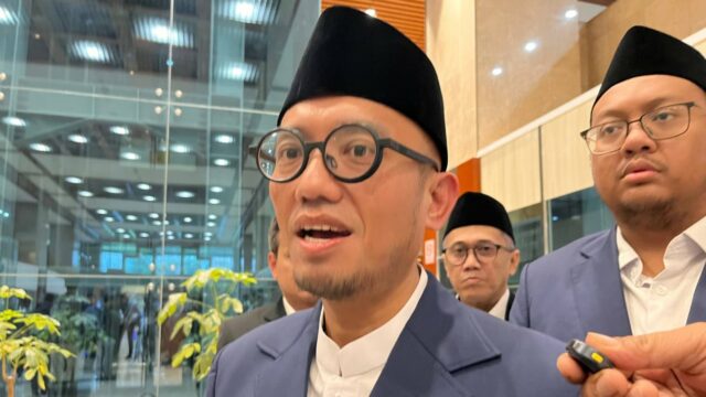 Wamenhaj Ungkap Mekanisme 'Bilhete de Guerra' Haji Tanpa Antre: Bayar Wamenhaj Ungkap Mekanisme 'Bilhete de Guerra' Haji Tanpa Antre: Bayar Penuh e Bukan Kuota Reguler