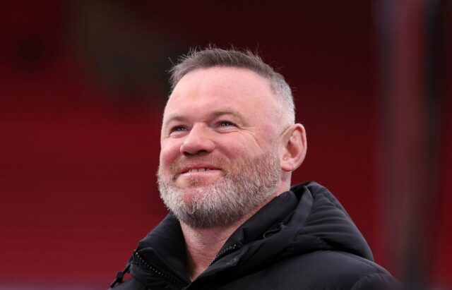 Wayne Rooney diz que os torcedores do Man Utd 'muito raramente' fazem o que os torcedores do Arsenal mostraram na corrida pelo título da Premier League
