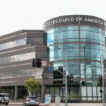 Writers Guild firma acordo provisório de contrato com estúdios