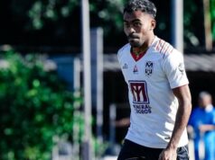 Yakob Sayuri Diserang Rasis di Kanjuruhan, Suporter Kapan Waras? Yakob Sayuri Diserang Rasis di Kanjuruhan, Suporter Kapan Waras?