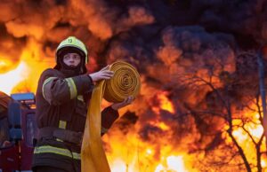 mísseis Russos e drones bombardeiam a Ucrânia em ataques de uma hora, matando pelo menos 16 mísseis Russos e drones bombardeiam a Ucrânia em ataques de uma hora, matando pelo menos 16