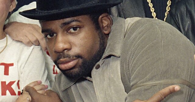 ‘Eu sabia que uma arma seria usada’: homem se declara culpado pelo assassinato de Jam Master Jay em 2002

