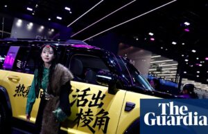 ‘Olha, sem mãos’: China persegue o sonho de não ter motorista no Salão Automóvel de Pequim ‘Olha, sem mãos’: China persegue o sonho de não ter motorista no Salão Automóvel de Pequim