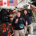‘Vimos algumas coisas extraordinárias’ – astronautas dão instruções a bordo do Artemis II