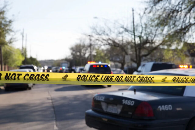 10 tiroteios aleatórios no fim de semana deixam 4 feridos em Austin, Texas, diz o prefeito
