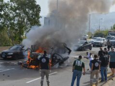 12 mortos por uma série de ataques israelenses contra carros no Líbano 12 mortos por uma série de ataques israelenses contra carros no Líbano