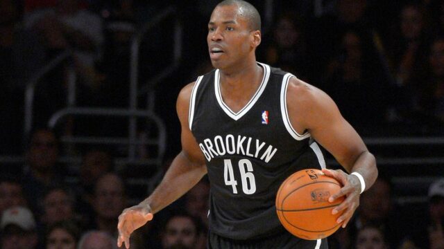 Jason Collins, o primeiro jogador assumidamente gay da NBA, morre aos 47 anos de tumor cerebral
