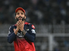 Rajat Patidar vence o sorteio e decide lançar primeiro contra Kolkata Knight Riders Rajat Patidar vence o sorteio e decide lançar primeiro contra Kolkata Knight Riders