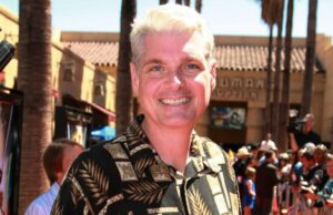 Tom Kane, dublador de ‘Star Wars’ e ‘As Meninas Superpoderosas’, morre aos 64 anos Michael Pennington (Faber Books)