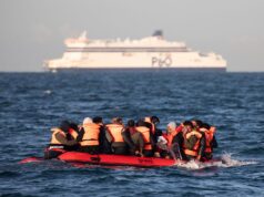 200.000 chegadas de pequenos barcos se aproximam em meio ao aumento do nível de ameaça do Reino Unido para ‘severo’ após o recente ataque terrorista 200.000 chegadas de pequenos barcos se aproximam em meio ao aumento do nível de ameaça do Reino Unido para 'severo' após o recente ataque terrorista