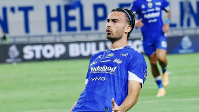 3 Pemain Asing Persib Bandung yang Terancam Pergi usai Pesta 3 Pemain Asing Persib Bandung yang Terancam Pergi usai Pesta Juara