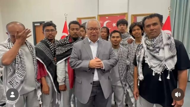 9 WNI Bebas de Tahanan Israel, Pemerintah Diminta Kawal Sampai 9 WNI Bebas de Tahanan Israel, Pemerintah Diminta Kawal Sampai Tiba di RI!