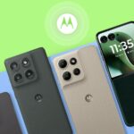 Uma pessoa cheirando uma cabine telefônica da Motorola
