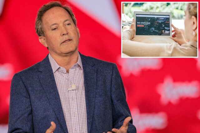A Netflix está espionando crianças e vendendo dados de usuários, Mulher lança aplicativo Netflix em tablet Lenovo, exibindo vários títulos de programas de TV.