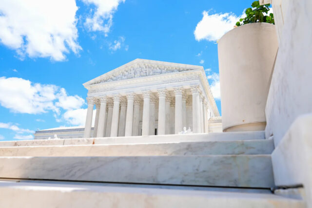 A Suprema Corte envia a decisão sobre o direito de A Suprema Corte envia a decisão sobre o direito de voto dos nativos americanos, observada de perto, de volta ao tribunal inferior