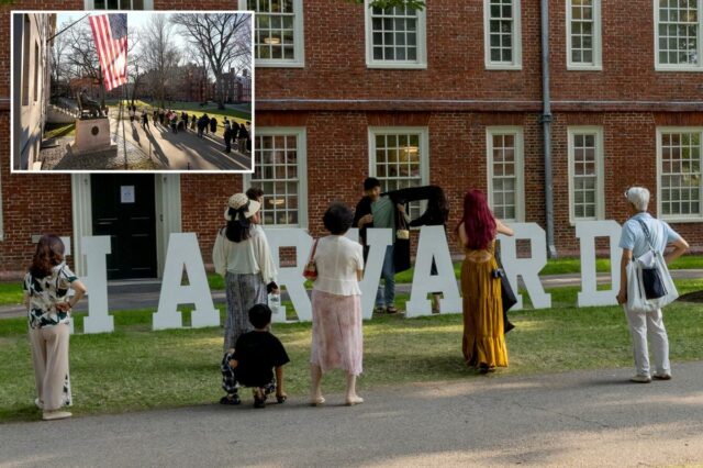 A Universidade de Harvard está tornando mais difícil para os estudantes obter notas A
