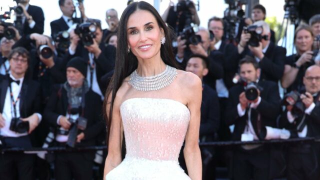 Jim Carrey recebe o Prêmio Cesar Honorário durante o 51º Cesar Film Awards no L'Olympia em 26 de fevereiro de 2026 em Paris, França