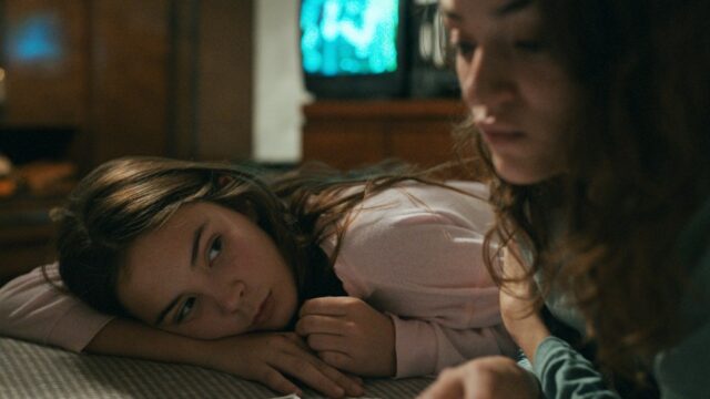 A diretora de 'Hive', vencedora do Sundance, Blerta Basholli, lança A diretora de 'Hive', vencedora do Sundance, Blerta Basholli, lança seu segundo longa-metragem 'Dua' na semana da crítica de Cannes