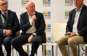 A discussão sobre os serviços Wheatbelt esquenta durante painel político A discussão sobre os serviços Wheatbelt esquenta durante painel político