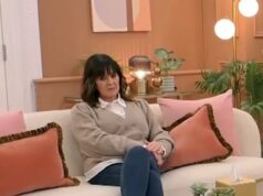 A estrela de Celebs Go Dating, Coleen Nolan, luta contra as lágrimas ao revelar que sua irmã fez sexo com o namorado pelas costas Coleen Nolan lutou contra as lágrimas no episódio de quinta-feira de Celebs Go Dating ao revelar que sua irmã fez sexo com o namorado