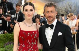 A filha de Anna Wintour, Bee Shaffer, se separa do marido Francesco Carrozzini GettyImages-2219219033-Anna-Wintour-Família