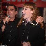 Camaradas de armas: Angela Rayner com seu amigo Andy Burnham na Conferência do Partido Trabalhista em Brighton