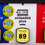 À medida que a guerra no Irão avança, os compradores de automóveis mudam de prioridades nos EUA e na Europa