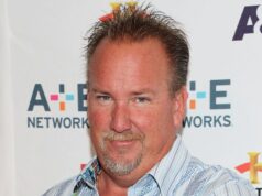 A morte de Star Darrell Sheets de ‘Storage Wars’ foi oficialmente considerada suicídio, as alegações de cyberbullying permanecem sob investigação A morte de Star Darrell Sheets de 'Storage Wars' foi oficialmente considerada suicídio, as alegações de cyberbullying permanecem sob investigação