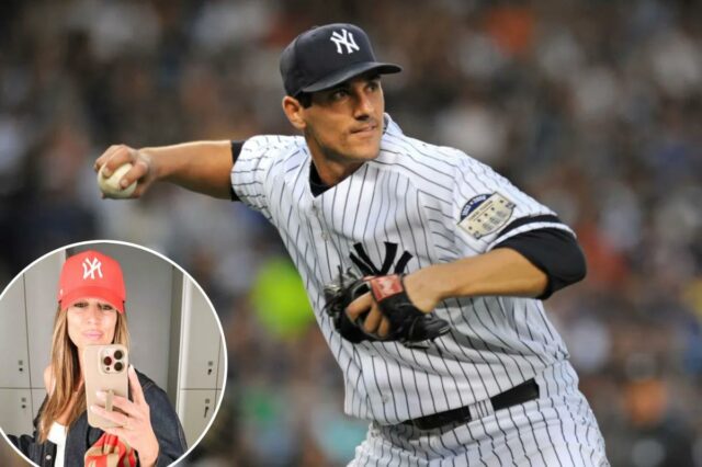 O arremessador dos Yankees, Carl Pavano, arremessa no primeiro inning.