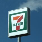 a photo of the 7-Eleven sign in Texas.