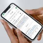 Uma captura de tela das visões gerais da IA ​​do Google dando a resposta errada a uma pergunta ortográfica.
