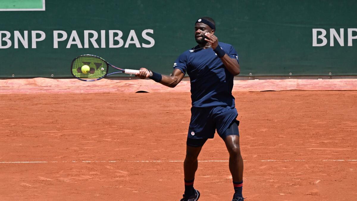 Aberto da França 2026: Tiafoe faz apelo online após perder raquete na multidão durante as comemorações da vitória