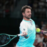 O tricampeão do Grand Slam, Stan Wawrinka, e o também jogador que está se aposentando, Gael Monfils, receberam wild cards para o Aberto da França na segunda-feira.
