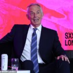 O grupo de reflexão do ex-primeiro-ministro Sir Tony Blair instou o governo a acabar com o triplo bloqueio nas pensões